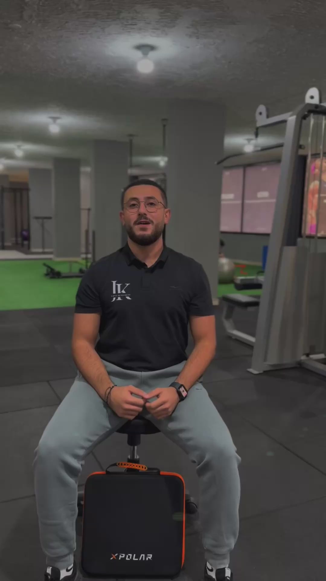 Vid Joe landing.MOV__PID:47bfe835-56b7-4a92-95d9-0f30a858d4a3